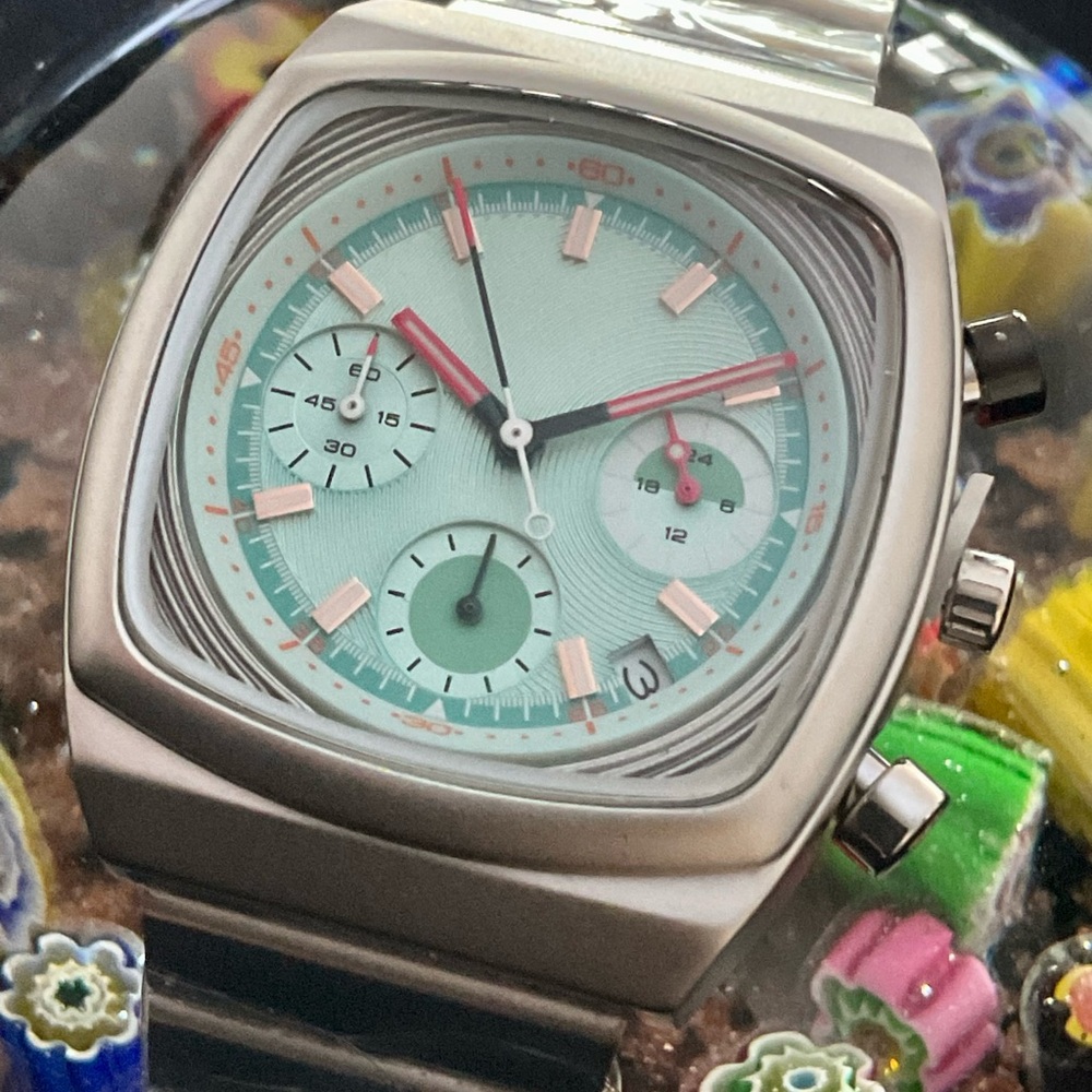 NIB Colorful Functional Inexpensive 3 Register Chronograph Date Tool